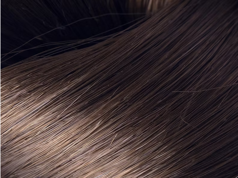 Cheveux lisses à ondulés